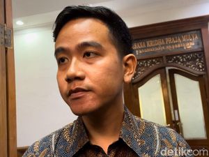 Gibran Ngaku Tak Kenal Almas Mahasiswa Unsa yang Gugatannya Dikabulkan MK Gibran Ngaku Tak Kenal Almas Mahasiswa Unsa yang Gugatannya Dikabulkan MK
