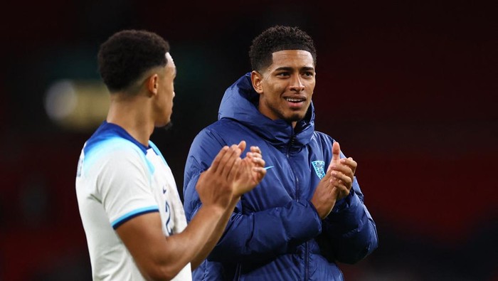 Soccer Football - International Friendly - England v Australia - Wembley Stadium, London, Britain - October 13, 2023 Englands Trent Alexander-Arnold and Jude Bellingham celebrate after the match REUTERS/Hannah Mckay