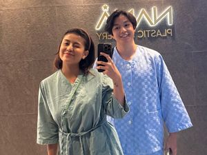 8 Foto Awkarin Sedot Lemak Rp 174 Juta di Korea, Korset Sempat Rembes Darah