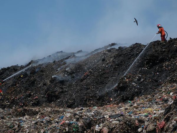 Sudah 5 Hari, Kebakaran di TPA Suwung Bali Belum Padam