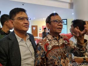 Mahfud Md Buka Suara soal Bentrok Muntilan: Selesaikan Secara Hukum! Mahfud Md Buka Suara soal Bentrok Muntilan: Selesaikan Secara Hukum!