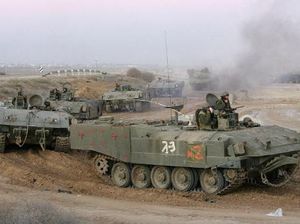 Tampang Tank Tua yang Disulap Jadi Angkutan Lapis Baja Tentara Israel Tampang Tank Tua yang Disulap Jadi Angkutan Lapis Baja Tentara Israel