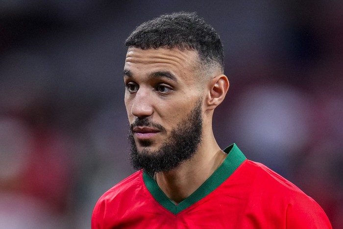 noussair mazraoui timnas maroko bayern munich Morocco's Noussair Mazraoui during the International friendly soccer match between Morocco and Peru at the Civitas Metropolitano stadium in Madrid, Spain, Tuesday, March 28, 2023. (AP Photo/Manu Fernandez)