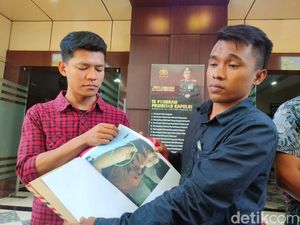 Pengacara Dini Sebut Kasus Ronald Anak Anggota DPR RI Mirip Ferdy Sambo Pengacara Dini Sebut Kasus Ronald Anak Anggota DPR RI Mirip Ferdy Sambo