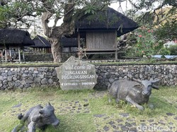 Tradisi Anti-Poligami di Desa Tenganan Bali