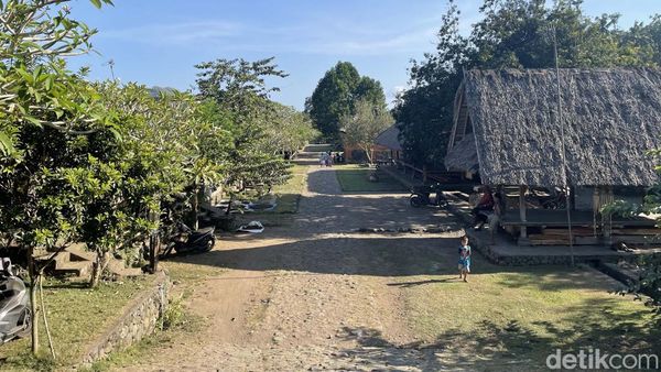 Potret Desa Tenganan Pengringsingan yang Warganya Dilarang Poligami