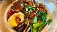 Viral! Nasi Claypot Aneka Topping hingga Mie Lamian di Gading Serpong