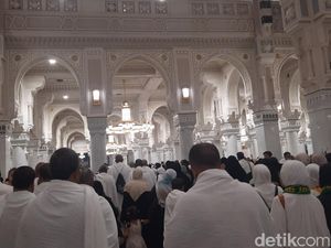 Salat Jenazah Usai Salat Fardhu di Tanah Suci, Segini Pahalanya Salat Jenazah Usai Salat Fardhu di Tanah Suci, Segini Pahalanya