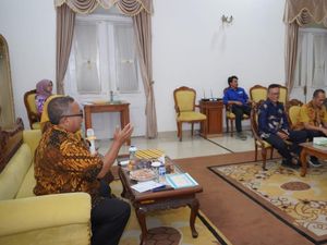 Terima Jajaran UPI, Bupati Sukabumi Bahas Pendidikan-Pengembangan SDM Terima Jajaran UPI, Bupati Sukabumi Bahas Pendidikan-Pengembangan SDM