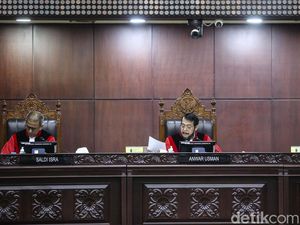 MK: Kepala Daerah di Bawah Usia 40 Tahun Bisa Maju Pilpres MK: Kepala Daerah di Bawah Usia 40 Tahun Bisa Maju Pilpres