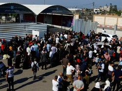 Momen Perdana Ratusan Warga Mulai Masuk Mesir dari Gaza