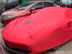 Penampakan Ferrari Bos Daviena yang Kini Ditutupi di Polrestabes Palembang
