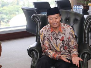 Sesalkan Putusan MK Terkait Usia Cawapres, HNW: Ini Jelas Tak Konsisten