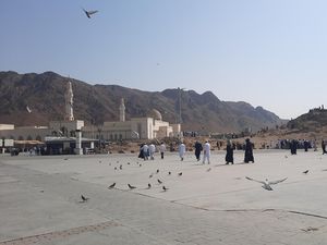 Sejarah Perang Uhud yang Terjadi di Bulan Syawal, Banyak Umat Islam Gugur Sejarah Perang Uhud yang Terjadi di Bulan Syawal, Banyak Umat Islam Gugur