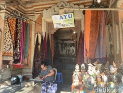 Kain Gringsing, Oleh-Oleh Khas nan Mewah dari Desa Tenganan Pegringsingan