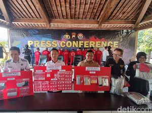 Pasutri Pengedar Pil Koplo di Banyumas, Polisi: Jual Melalui Online Pasutri Pengedar Pil Koplo di Banyumas, Polisi: Jual Melalui Online