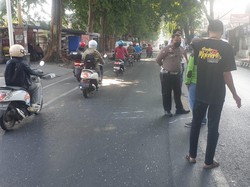Ibu di Mojokerto Tewas Ditabrak Truk Boks Saat Bonceng Anak ke Sekolah