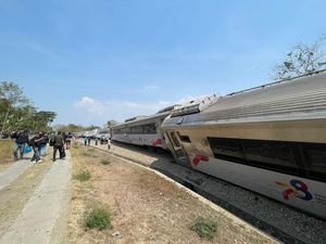 Kecelakaan KA Argo Semeru Terjadi di Kalimenur Sentolo Kulon Progo