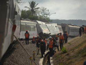 Terungkap! Penyebab KA Argo Semeru Anjlok hingga Tertabrak Argo Wilis
