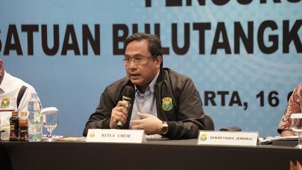 Ketua Umum PBSI Agung Firman Sampurna dalam Rapat Pleno PP PBSI 2023 di Ruang Serbaguna Pelatnas PBSI di Cipayung, Jakarta Timur, Senin (16/10).