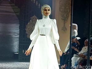 Foto 12 Koleksi Busana Ayu Dyah Andari x Putri Zulhas: Rose & Beyond