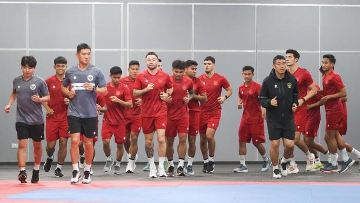 Latihan indoor Timnas Indonesia di Brunei
