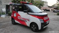 Melihat Mobil Dottorota Makassar yang Layani Kesehatan Warga di Lorong