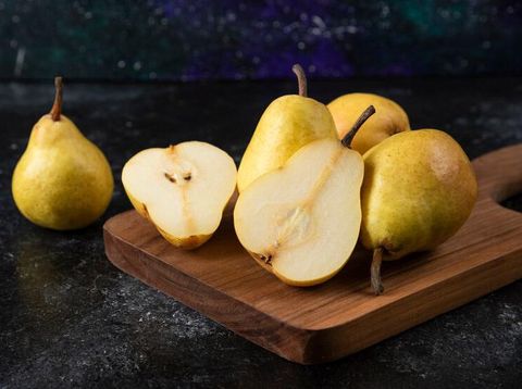 Napas lebih segar dengan rutin mengonsumsi buah pir/Foto:Freepik.com/Azerbaijan_stockers