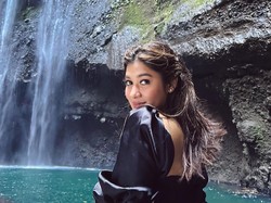 Gaya Naysilla Mirdad Pemotretan di Air Terjun Pakai Gaun, Bak Prewedding