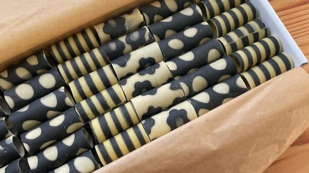 Ibu Asal Amerika Ini Hasilkan Rp153 Juta Sebulan dari Jual Pasta Warna-Warni