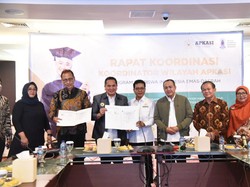 Majukan Pendidikan, APKASI Luncurkan 5.000 Beasiswa Indonesia Emas-Daerah