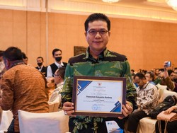 Terbaik Manfaatkan PDN, Bupati Bandung Raih Penghargaan Tingkat Nasional