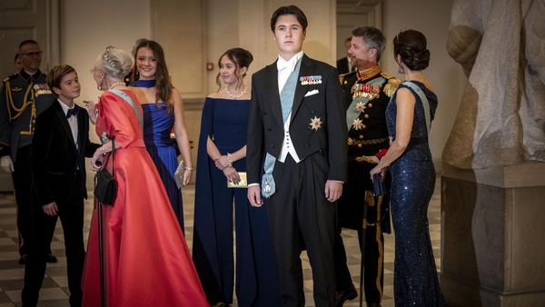 Foto: Pangeran Denmark Ultah Ke-18, Pesta Mewahnya Bertabur Bangsawan Eropa