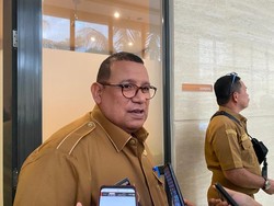 Pj Gubernur Papua Barat Daya Kaji Tarif Taksi Online Usai Didemo Sopir Angkot