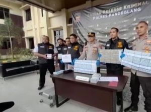 Polisi Telah Kantongi Tersangka Kasus Kredit Fiktif Bank BUMD di Pandeglang Polisi Telah Kantongi Tersangka Kasus Kredit Fiktif Bank BUMD di Pandeglang