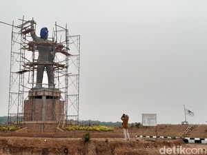 Alasan Pemkab Banyuasin Setop Dulu Pengerjaan Patung Bung Karno Alasan Pemkab Banyuasin Setop Dulu Pengerjaan Patung Bung Karno