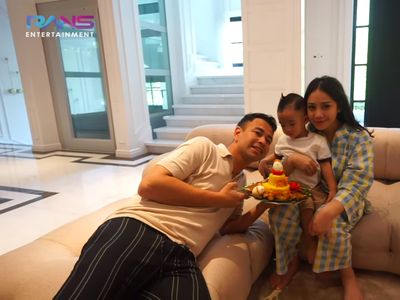 Ultah Pernikahan ke-9, Raffi-Nagita dapat Nasi Kuning dari Rayyanza