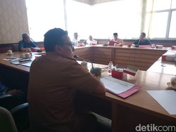 DPRD Bone Bentuk Tim Usut Kayu Ulin Bola Soba Tenggelam di Perairan Palu