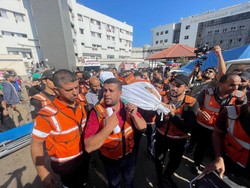 Suasana Mencekam Saat Kepungan Tank Israel di RS Terbesar Gaza