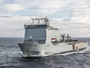 Spesifikasi Kapal Perang Inggris yang Susul AS Bantu Israel