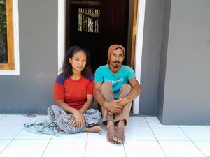 Senyum Sali di Rumah yang Kini Layak Huni