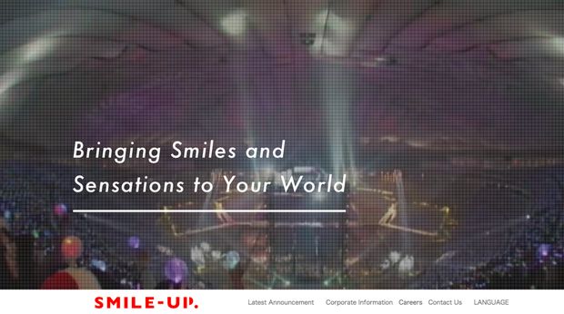 Situs resmi agensi Johnny & Associates resmi berganti menajdi SMILE-UP per hari ini, Selasa (17/10).