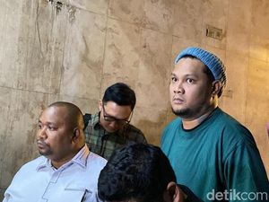 Jalani Konfrontir Kasus Dugaan Perzinahan, Virgoun Yakin Ada Perdamaian Jalani Konfrontir Kasus Dugaan Perzinahan, Virgoun Yakin Ada Perdamaian