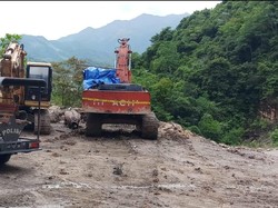 Ekskavator Tertimpa Reruntuhan Batu di Aceh Besar, Operator Tewas