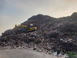 Gunung Sampah TPA Peh Jembrana Dicek Tiap 2 Jam Cegah Kebakaran