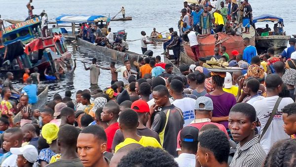 Korban Tewas Tragedi Kapal Terbalik Kongo Bertambah jadi 52 Orang