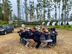 Kisah Desa Wisata Alamendah, Omset Melesat Hingga Miliaran