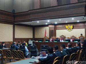 Korupsi Proyek BTS 4G, Mantan Dirut Bakti Dituntut 18 Tahun Penjara Korupsi Proyek BTS 4G, Mantan Dirut Bakti Dituntut 18 Tahun Penjara