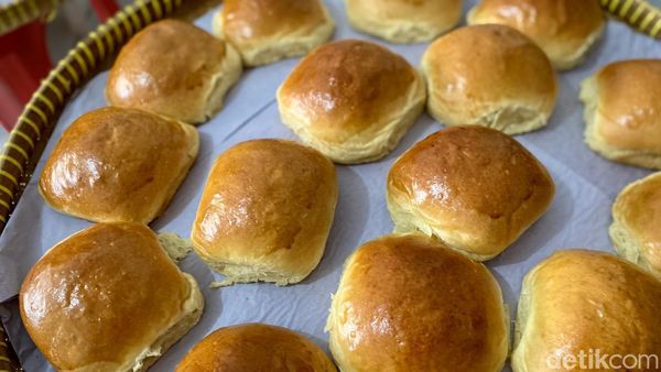 Rela PO Berminggu-minggu Demi Roti Elisa yang Lembut Harum