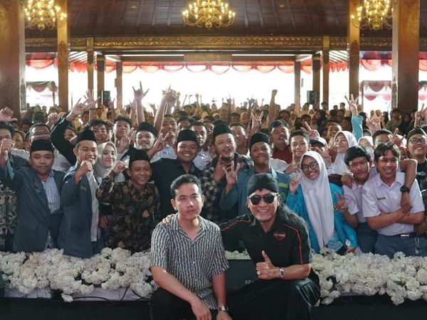 Kala Gus Miftah Apresiasi Pemimpin Muda Berprestasi